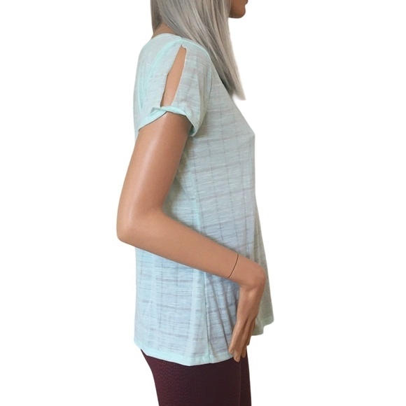 Splendid Bleached Aqua Grid V-Neck Top Active Fitness Workout, Athletic Stretch - Picture 5 of 12